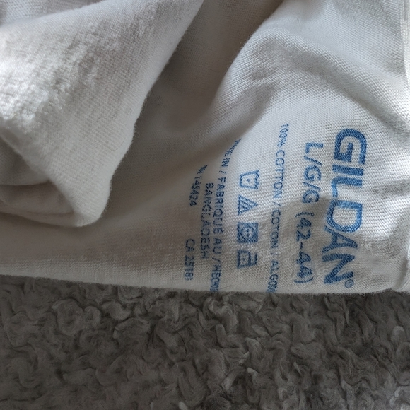 3 White Gildan White T Shirts - Picture 2 of 2